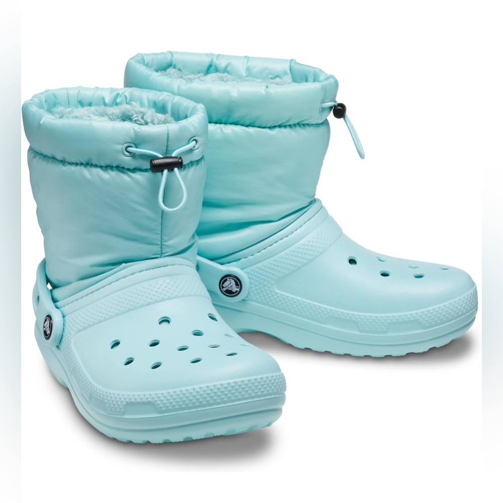 Crocs Fleece Lined Neo Puff Boots - Blue - Size 5 Women’s, 3 Men’s, 3 Youth